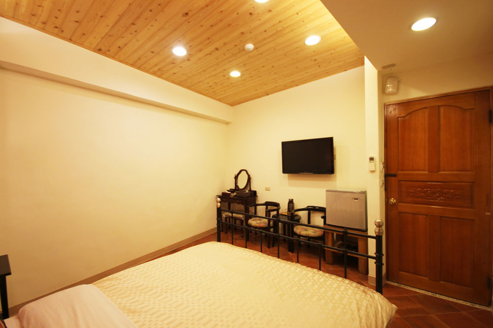 Sheng Shine Forest Resort Lugu Exterior photo