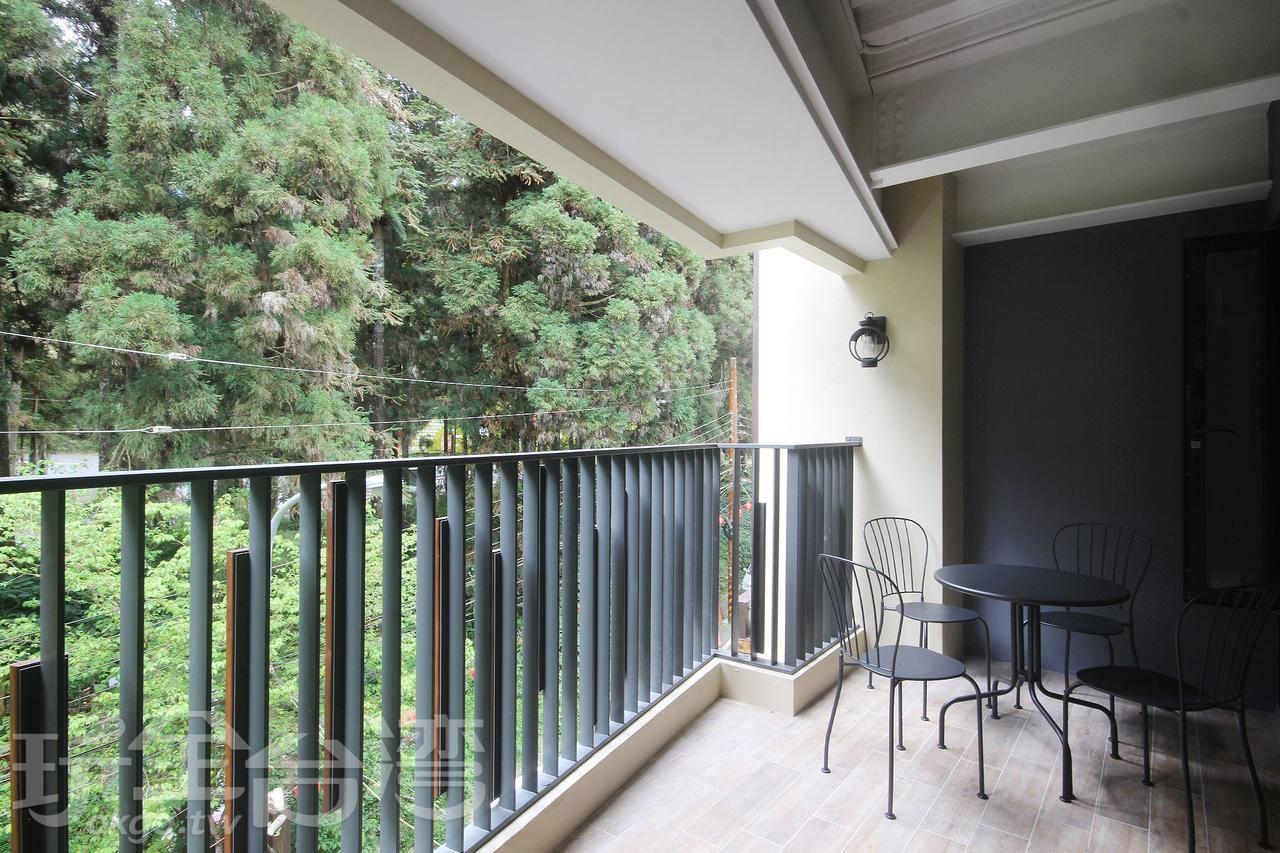 Sheng Shine Forest Resort Lugu Exterior photo